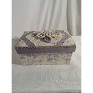 Vintage fabric cushioned trinket gift jewelry box with lid 8"x5" dainty lavender